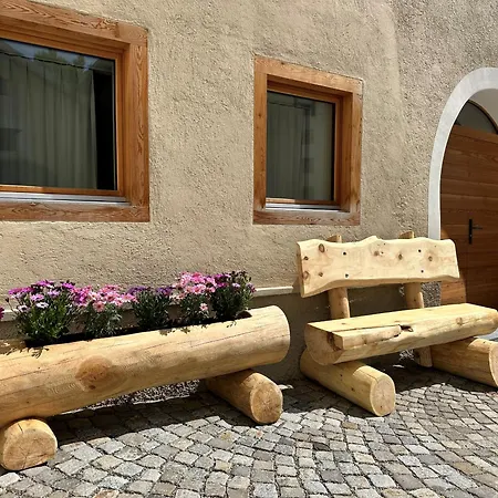 Chesa Unica - Bijou Appartement Zuoz